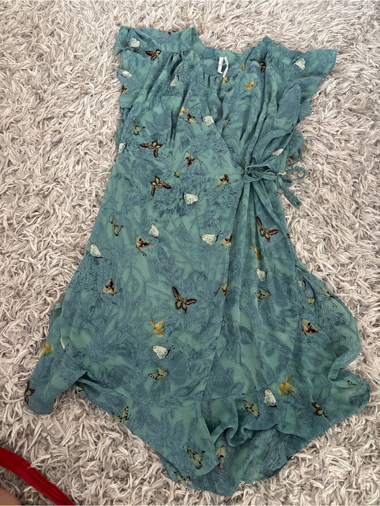 Anthropologie Dresses & Skirts - Butterfly Wrap Dress / Tunic from the brand Feather & Bone by Anthropologie Sz M
